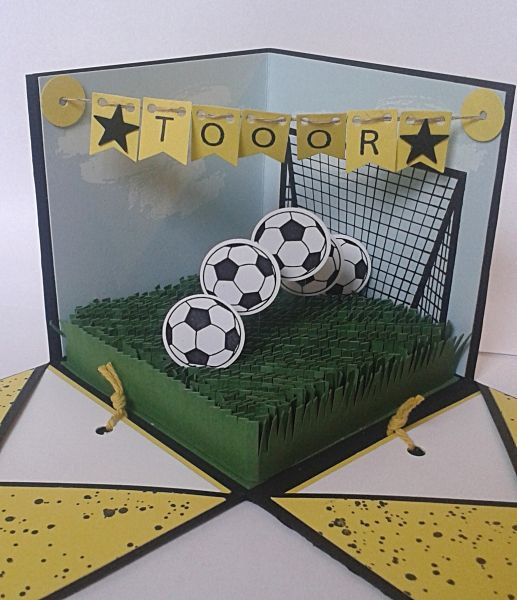 Bvb Geschenke
 Explosionsbox Fußball