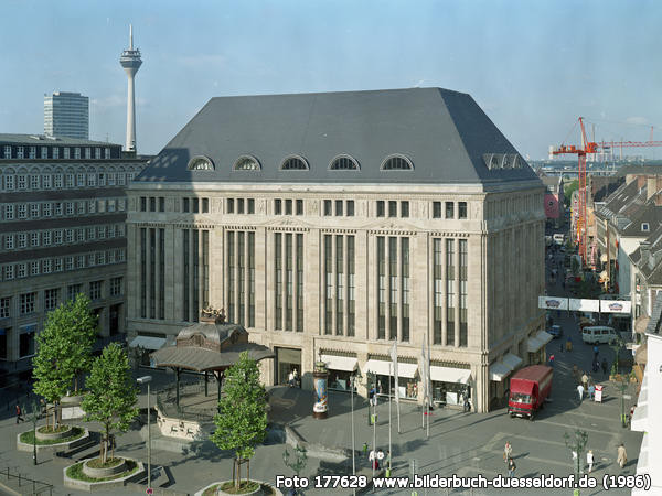 Carsch Haus
 Bilderbuch Düsseldorf Carsch Haus