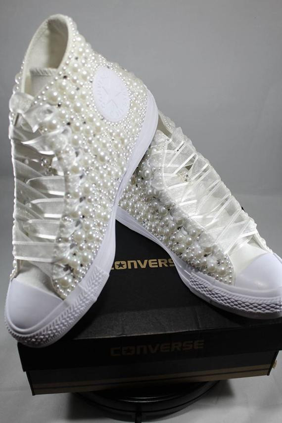 Converse Hochzeit
 Wedding Converse Bridal Sneakers Bling & Pearls Custom