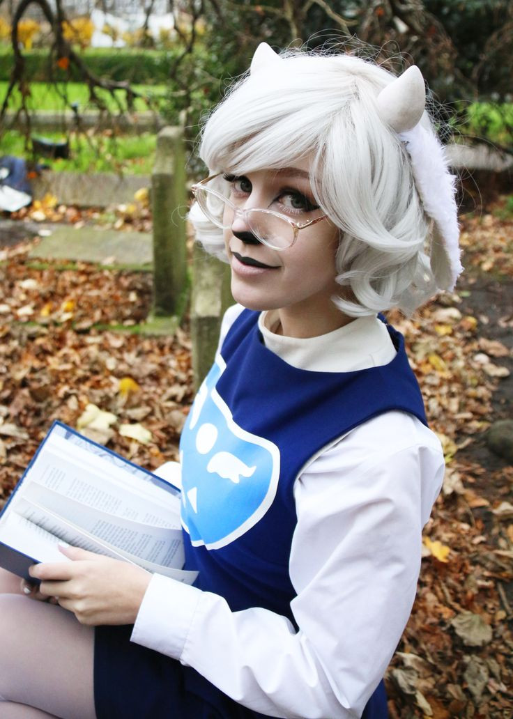 Cosplay Diy
 The 25 best Toriel cosplay ideas on Pinterest