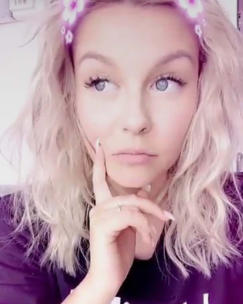 Dagi Bee Frisuren
 Dagi Bee mit Long Bob