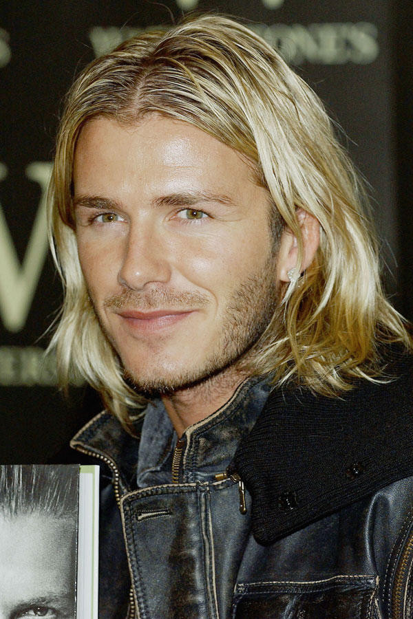 David Beckham Frisuren
 David Beckhams Frisuren Bild 16 von 22