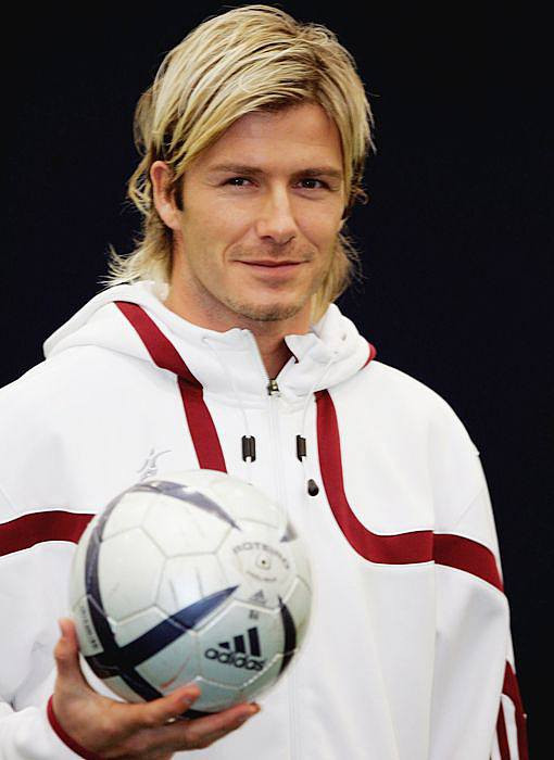 David Beckham Frisuren
 David Beckham Frisur Becks als Blondine Bilder Madame