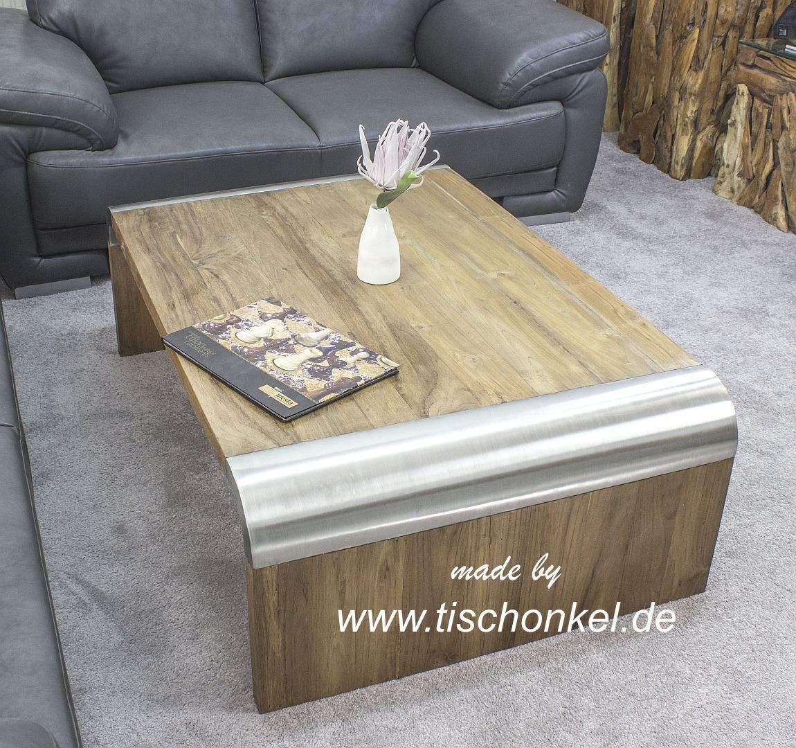 Design Couchtisch
 Design Couchtisch mit Edelstahl Der Tischonkel