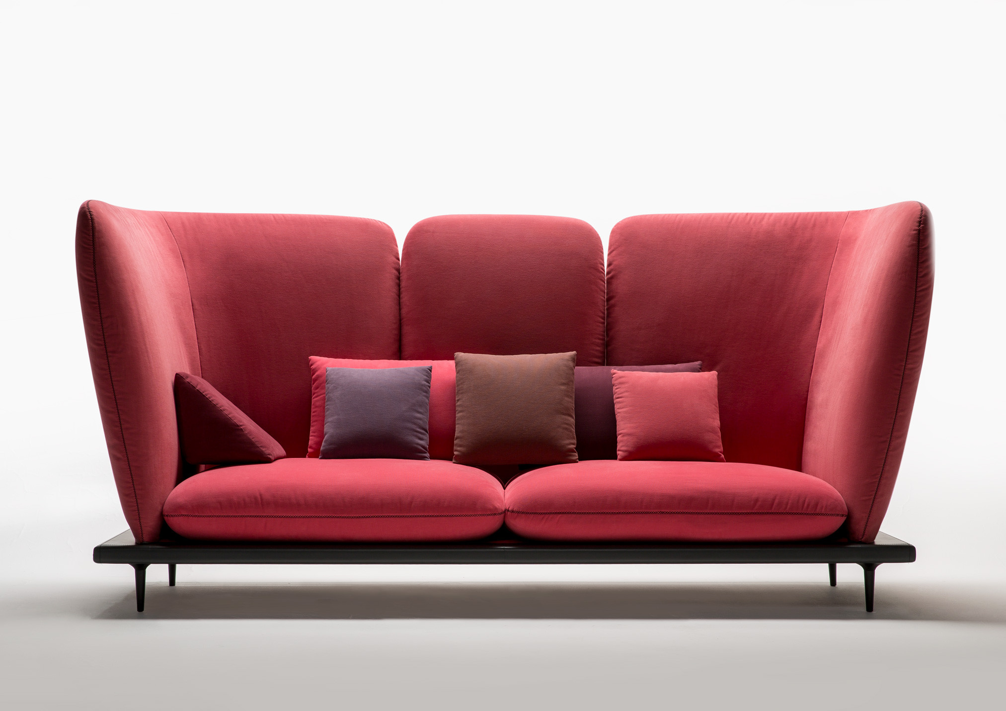 Design Sofa
 40 Elegant Modern Sofas for Cool Living Rooms