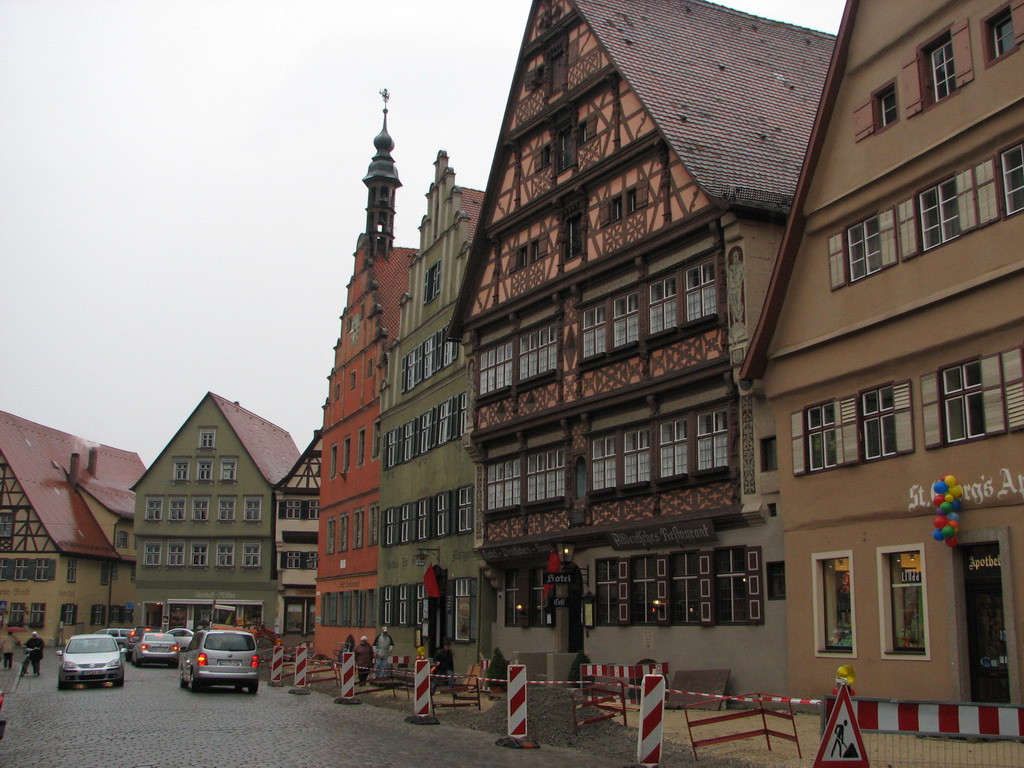 Deutsches Haus
 File Dinkelsbuehl Deutsches Haus JPG Wikimedia mons