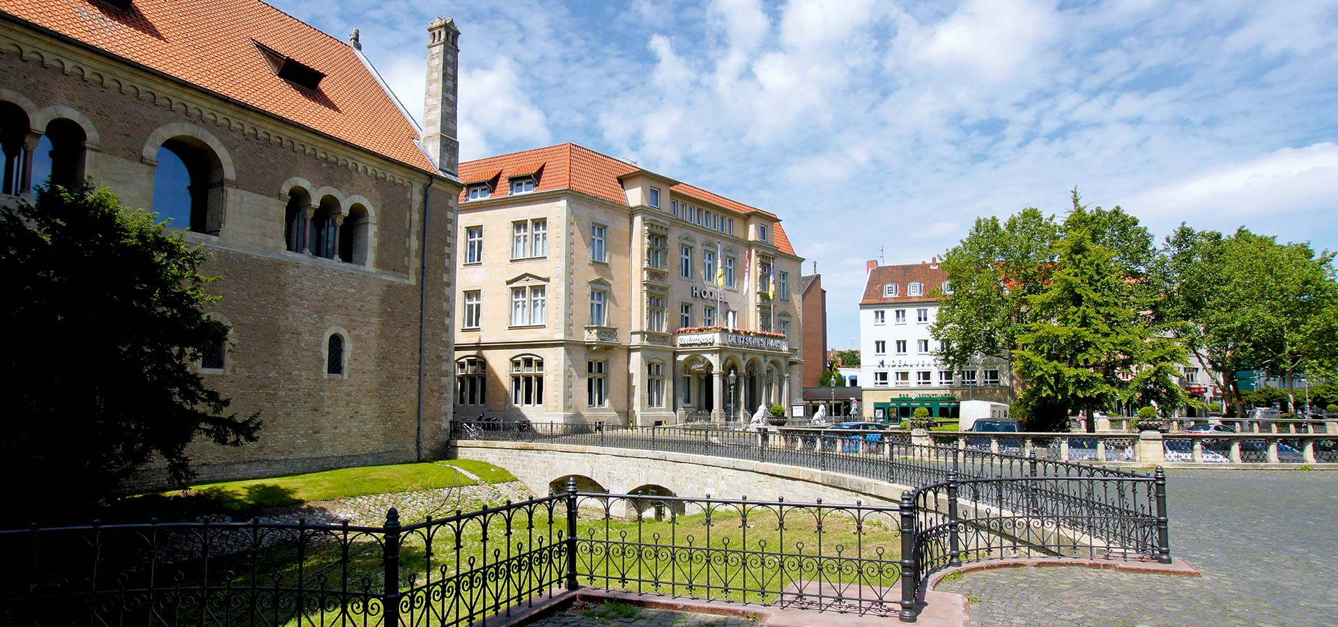 Deutsches Haus Braunschweig
 Hotel Deutsches Haus in Braunschweig