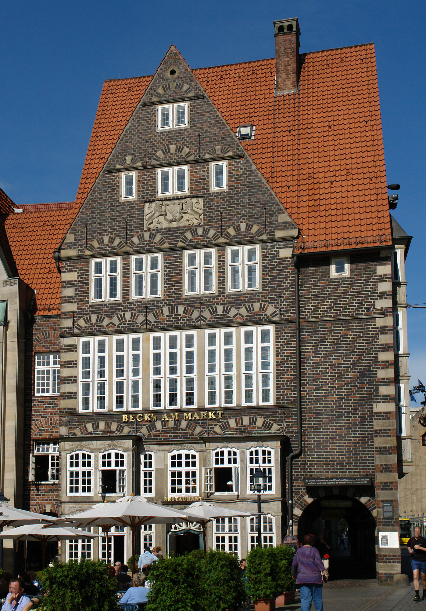 Deutsches Haus
 File Deutsches Haus Bremen Am Markt 1 Wikimedia