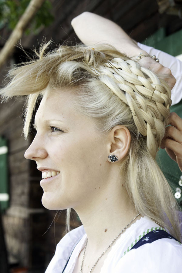 Dirndl Frisuren Selber Machen
 Dirndl Frisuren zum selber machen