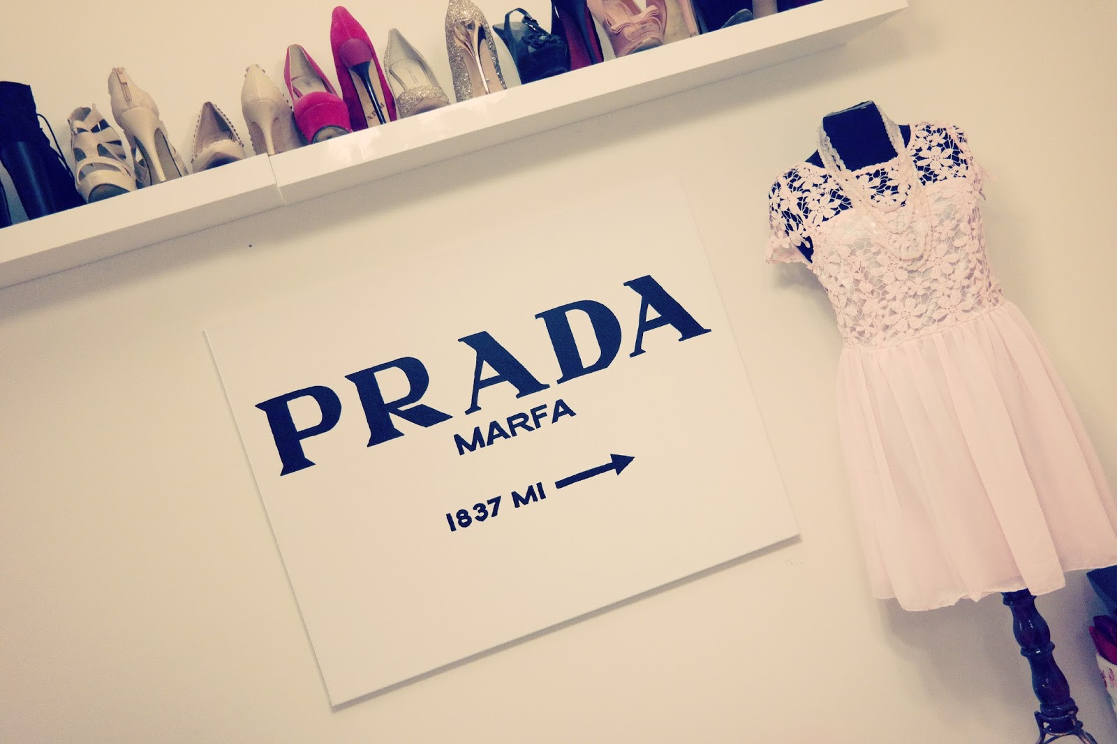 Diy Bedeutung
 DIY Prada Marfa Bild by Gossip Girl selber machen