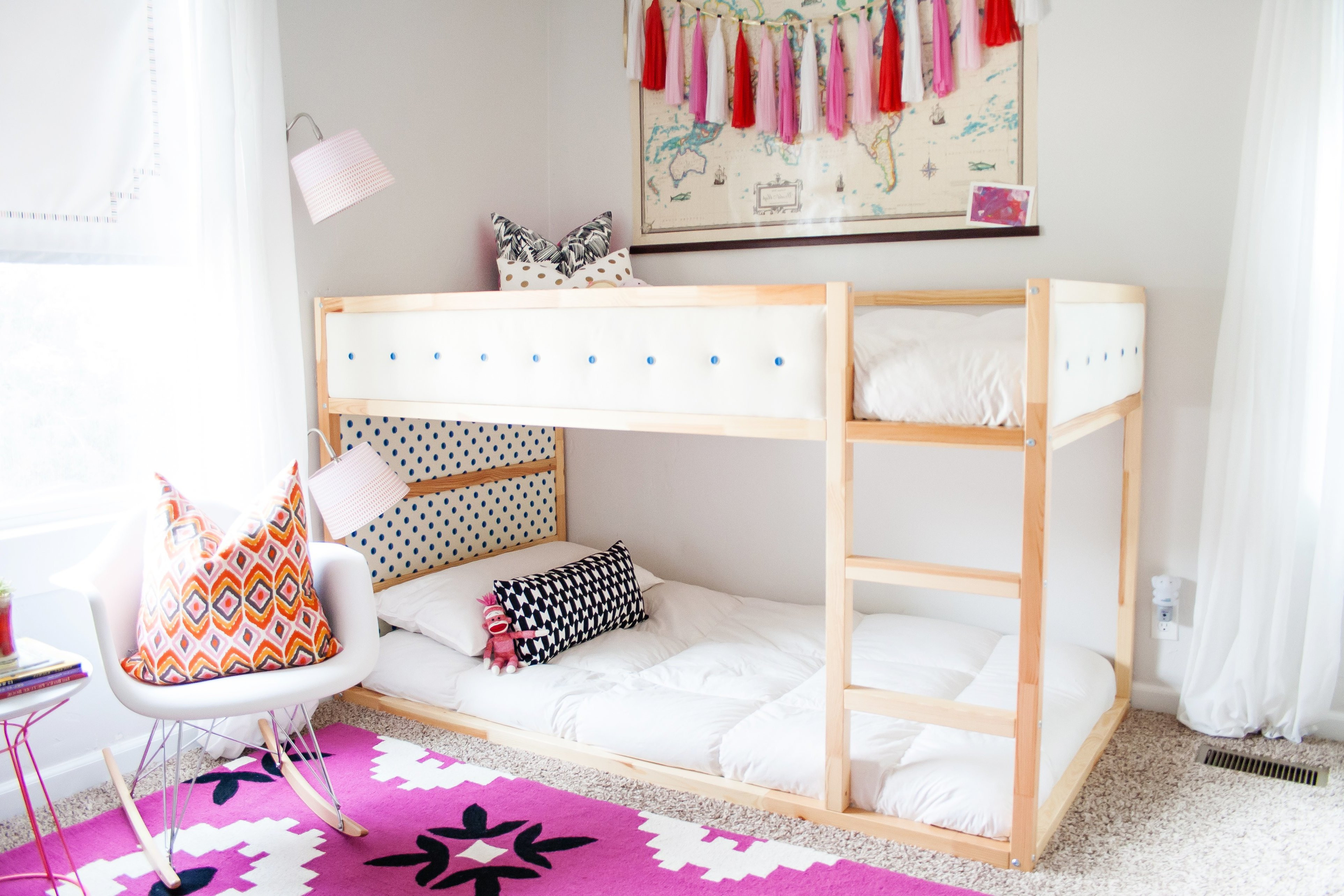 Diy Bett Ikea
 Kinderzimmer pimpen 10 DIY Hacks für Ihr Ikea Kura Bett