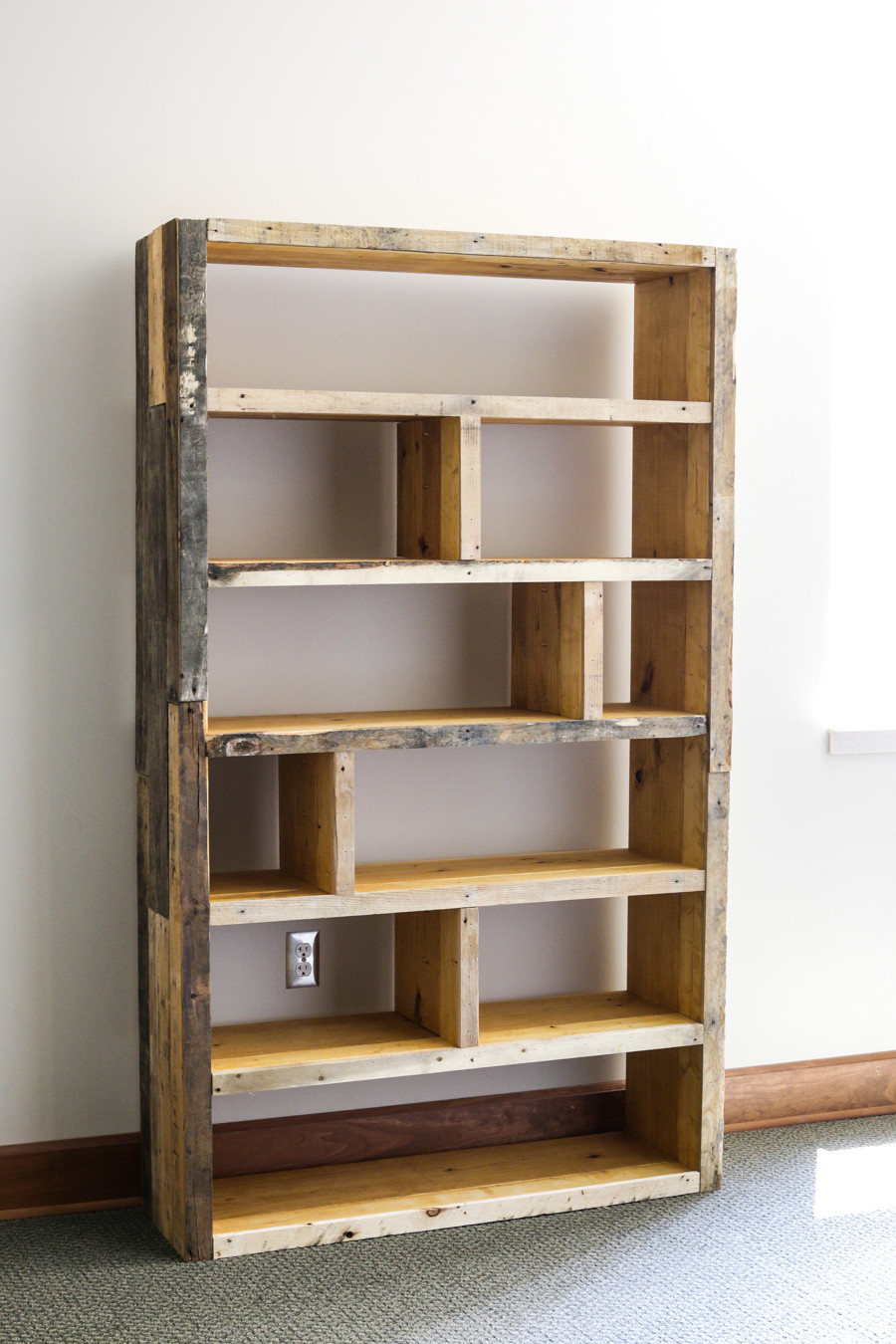 Diy Bookshelf
 DIY Rustic Pallet Bookshelf