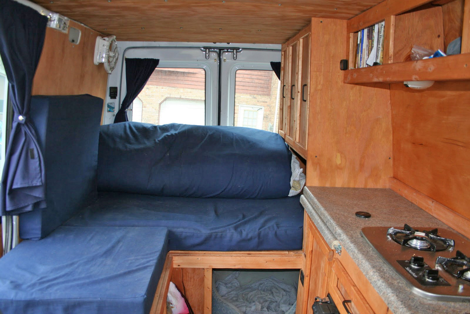 Diy Campervan
 1000 images about DIY Camper Van Layouts on Pinterest