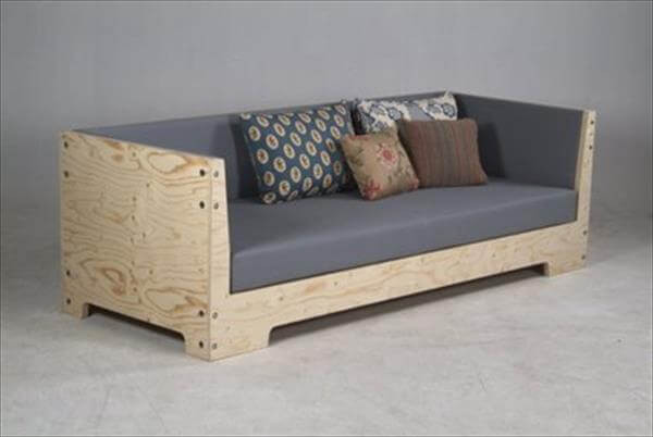 Diy Couch
 10 Beautiful DIY Sofa Designs