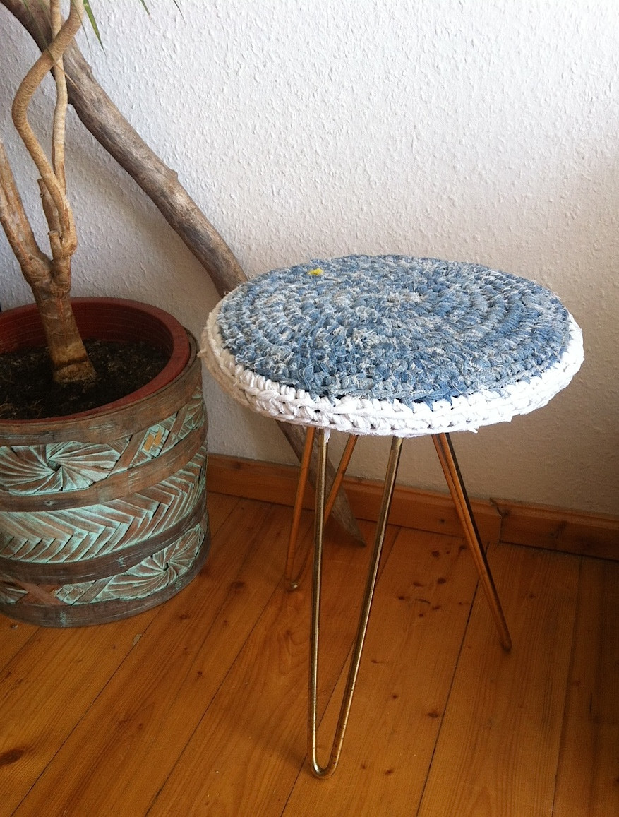 Diy Hocker
 DIY Häkel – Hocker