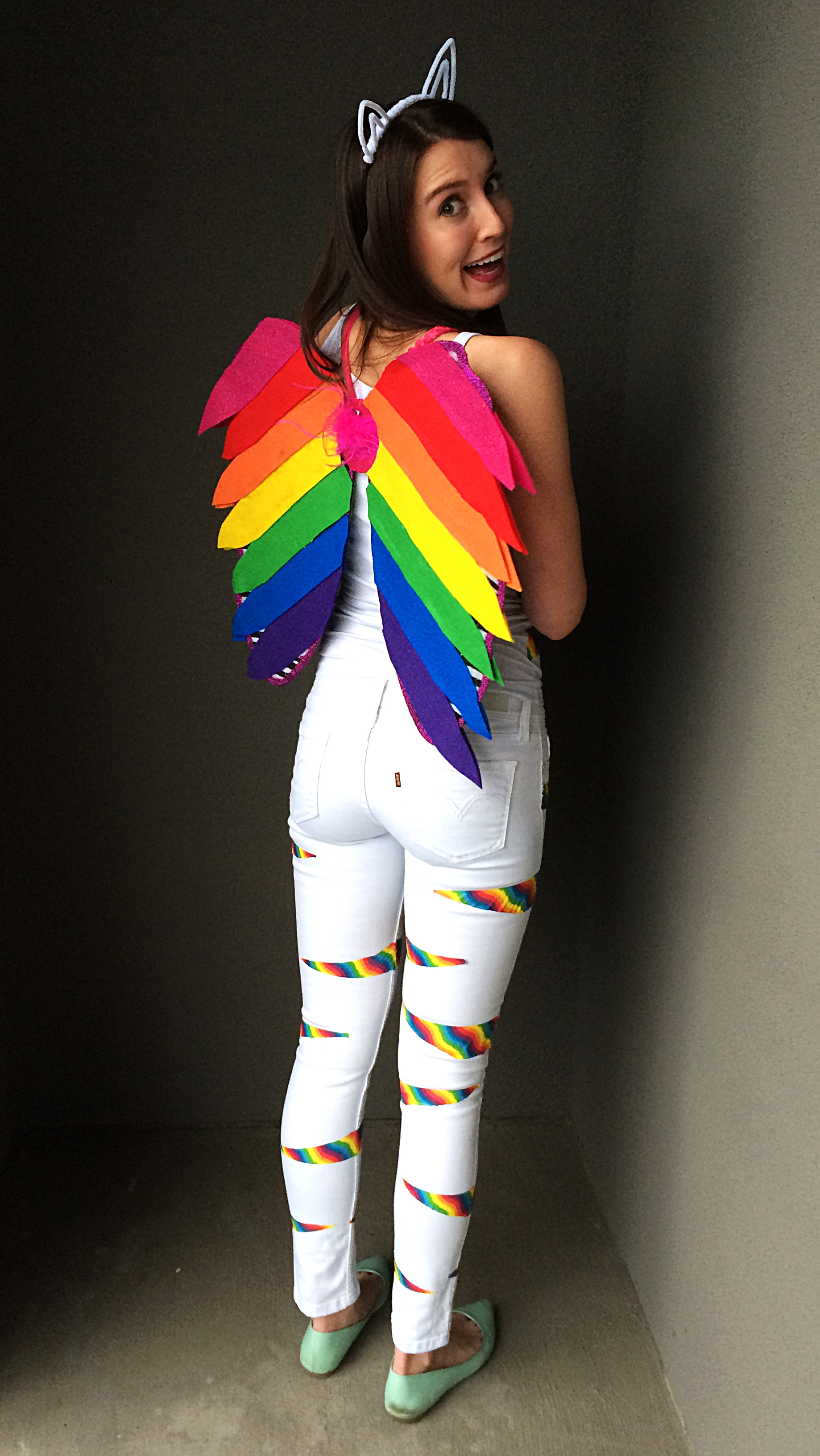 Diy Kostüm
 Lisa Frank Rainbow Kitten Costume DIY – Bunny Baubles