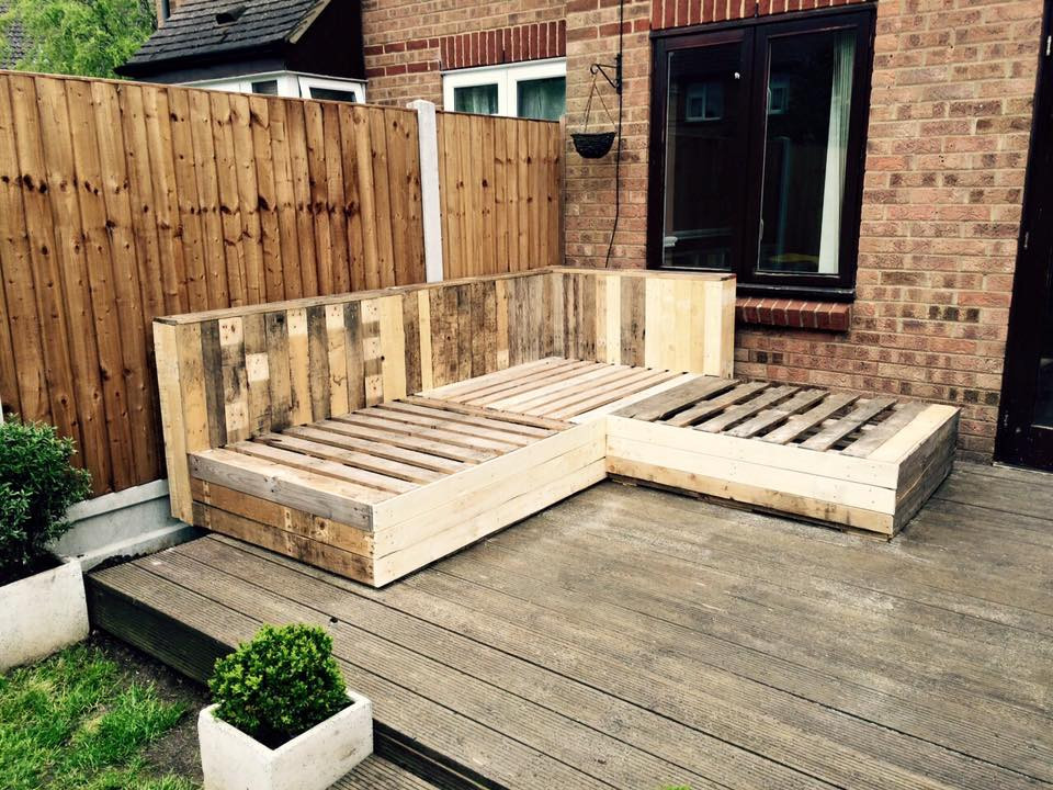 Diy Pallet Furniture
 DIY Pallet Corner Sofa