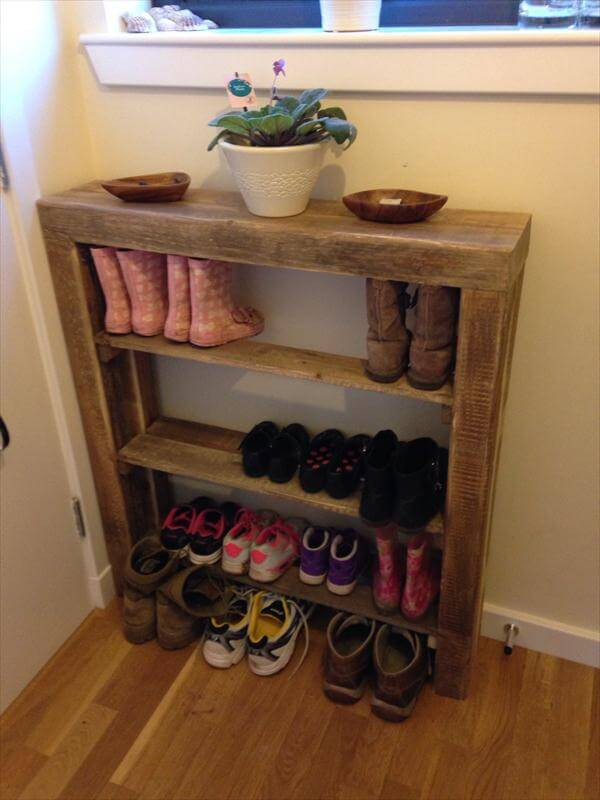 Diy Shoe Rack
 DIY Reclaimed Pallet Wood Shoe Rack