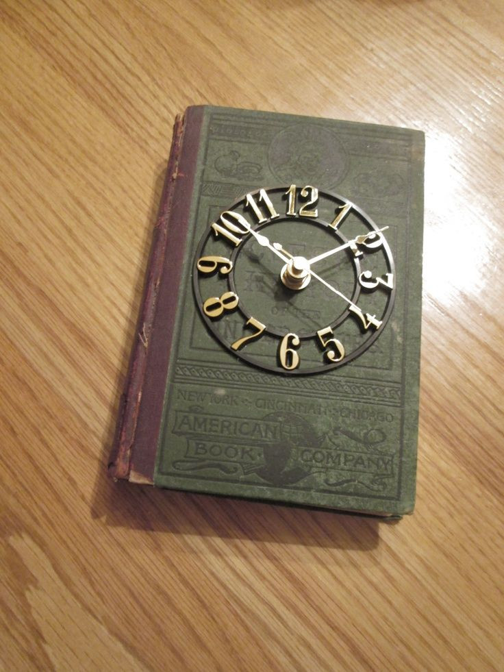 Diy Uhr
 books clock DIY DIY Wall Clocks Pinterest