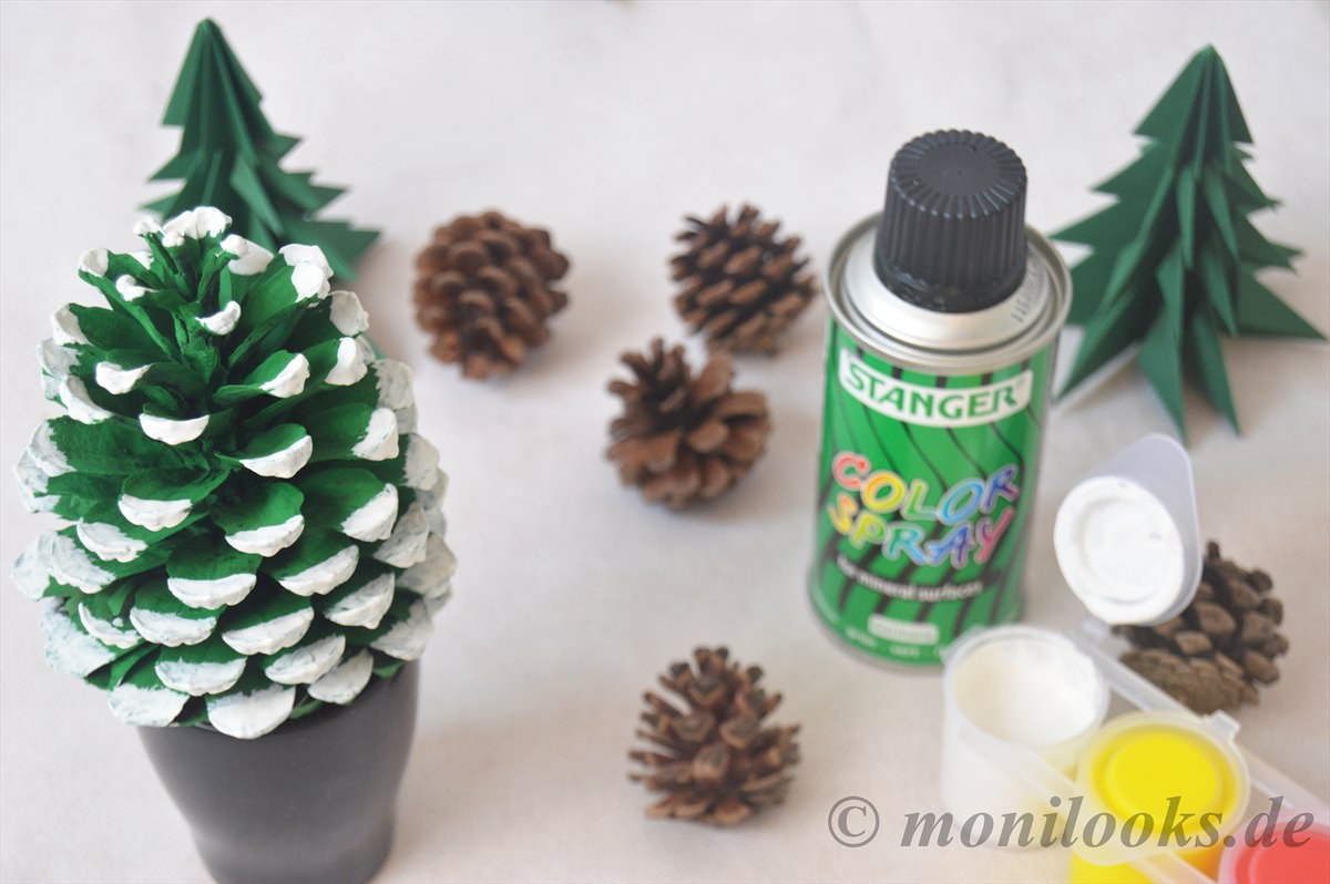 Diy Weihnachtsdeko Basteln
 DIY Weihnachtsdeko Basteln mit Tannenzapfen