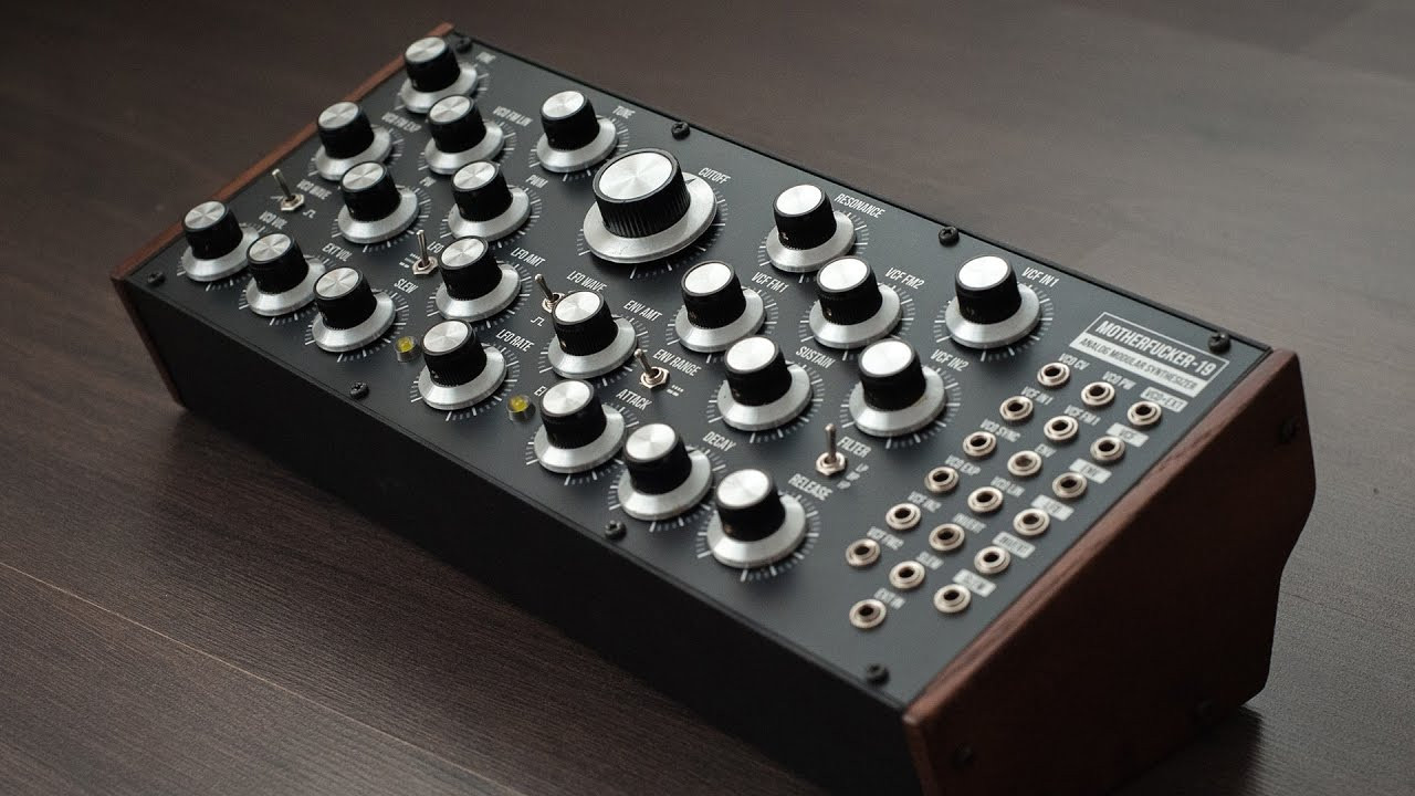 Doepfer Diy
 Doepfer DIY Synth & Moog Mother 32 01