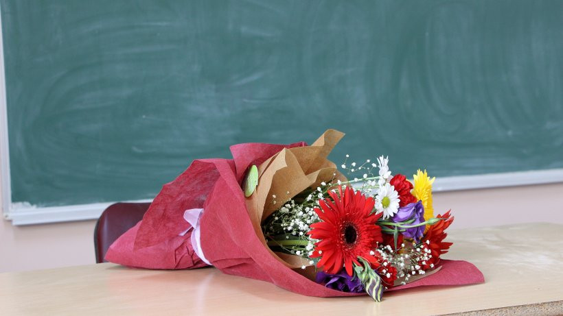 Dürfen Lehrer Geschenke Annehmen
 Schuljahresende Lehrer dürfen keine Geschenke annehmen