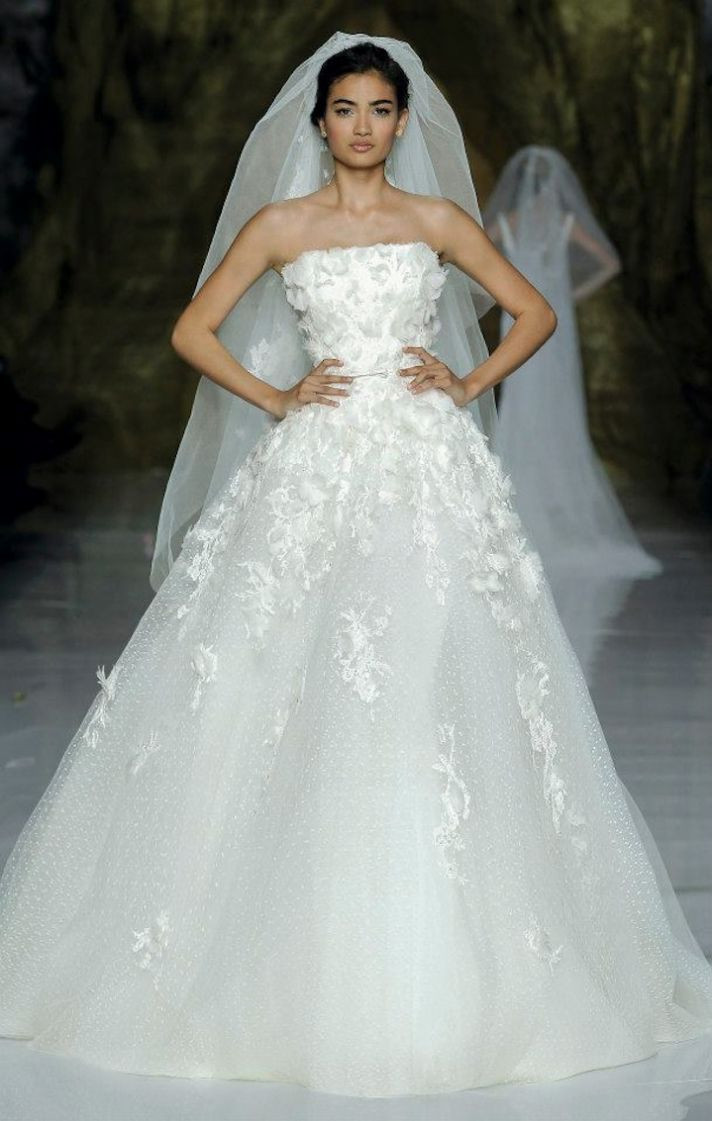 Elie Saab Hochzeitskleid
 First Look Beautiful New Wedding Dresses by Elie Saab