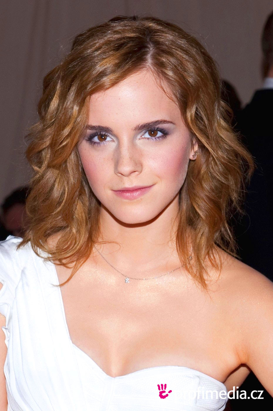 Emma Watson Frisuren
 Emma Watson frisur zum Ausprobieren in eFrisuren