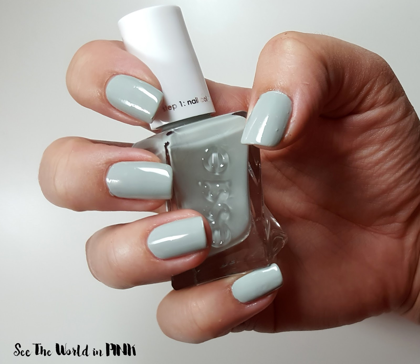 Essie Gel Maniküre
 Manicure Tuesday Essie Gel Couture Polish in "Sage You