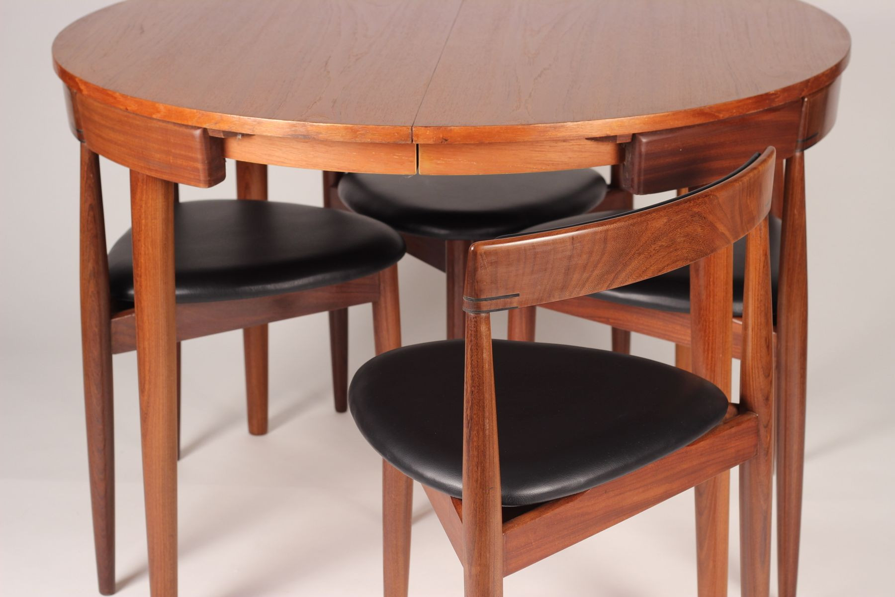 Esstisch Mit Stühle
 Ausziehbarer Esstisch mit 6 Stühle von Hans Olsen für Frem