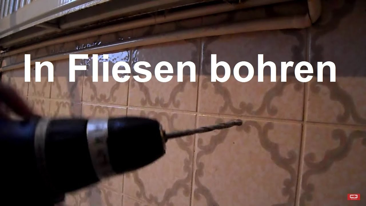 Fliesen Bohren
 Loch in Fliese bohren mit einem Steinbohrer Anleitung