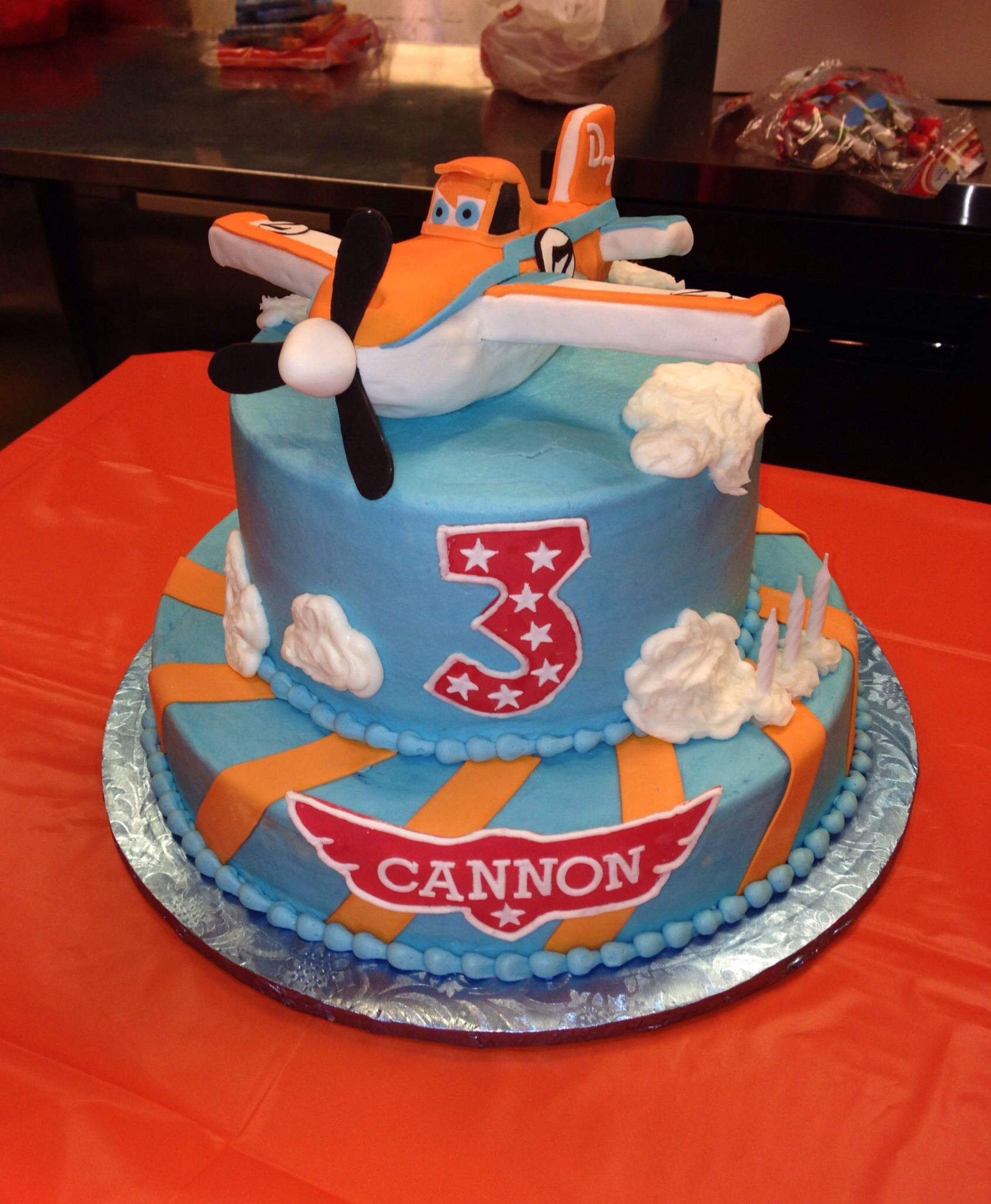 Flugzeug Kuchen
 Planes Birthday Cake Geburtstagstorte