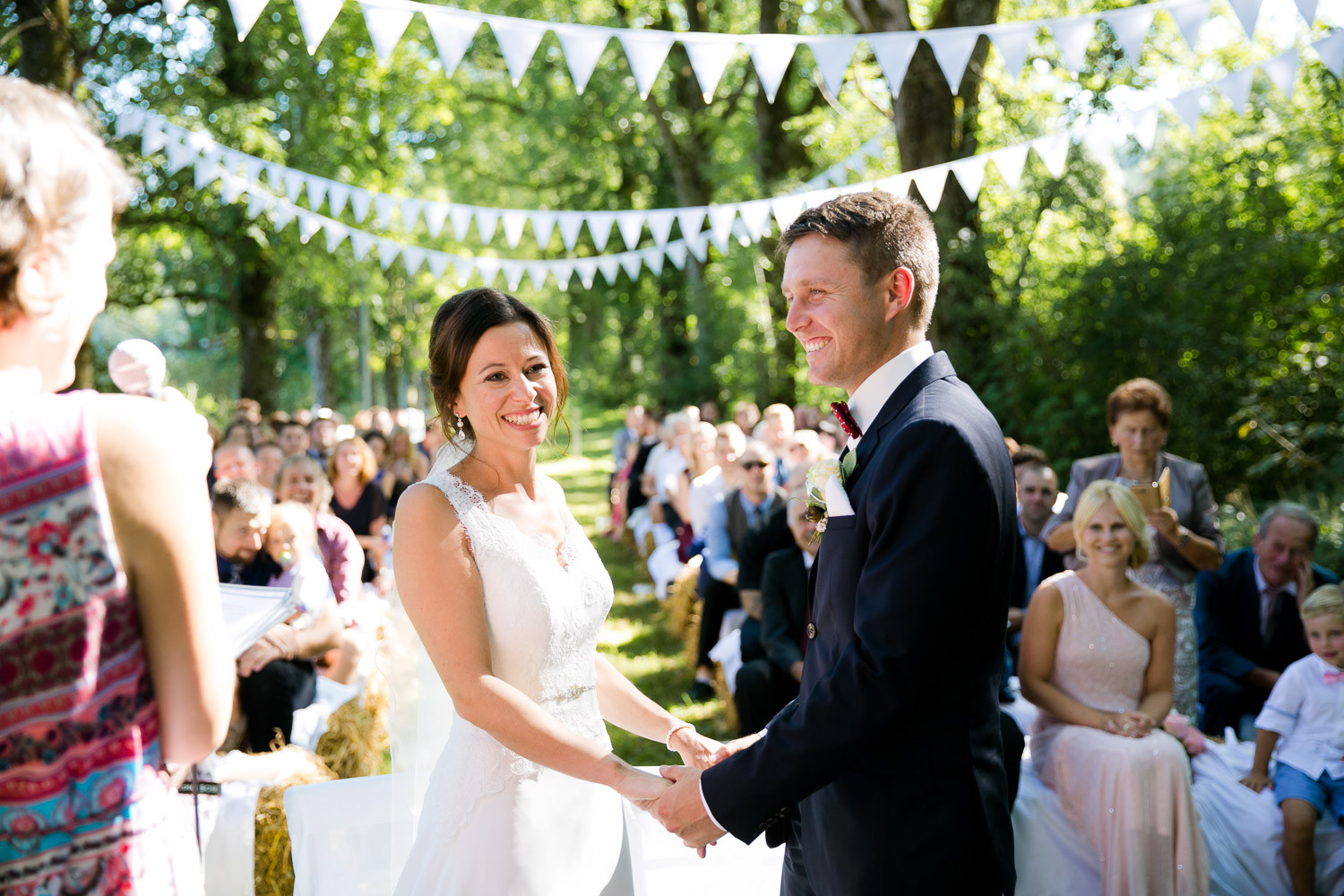 Freie Hochzeit
 Abenteuer Hochzeit Freie Trauung als Alternative zur Kirche