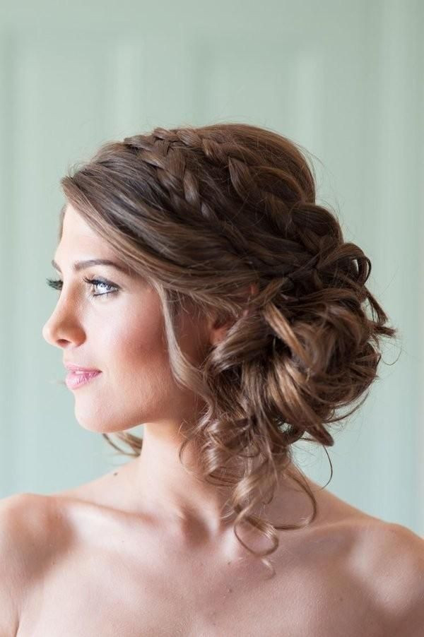 Frisuren Brautjungfern
 Die 25 besten Ideen zu Locken frisuren auf Pinterest