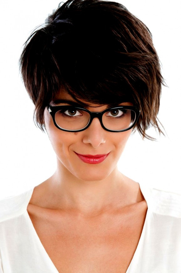 Frisuren Frauen Ab 50 Mit Brille
 Trend Kurzhaarfrisuren Ab 50 Mit Brille Frisuren Für