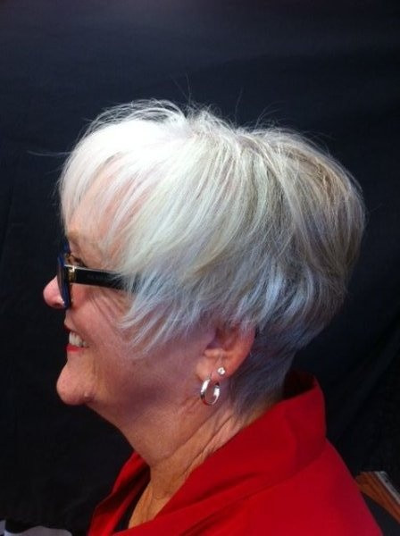 Frisuren Für Ältere Damen Mit Dünnem Haar
 Schöne Frisuren für ältere Damen mit dünnem Haar
