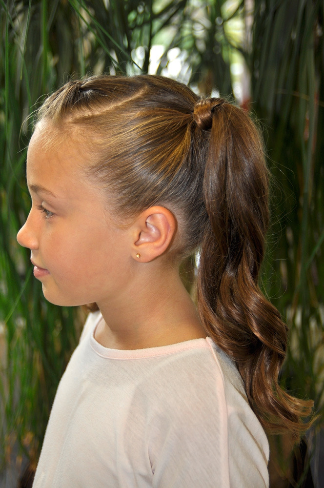 Frisuren Für Mädchen
 Mädchen mittellange Haare Frisuren im Frisurenkatalog