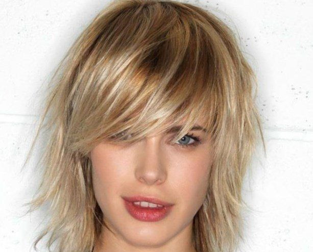 Frisuren Für Schmales Gesicht
 Pin von Mandy Birzaks auf Frisur Ideen