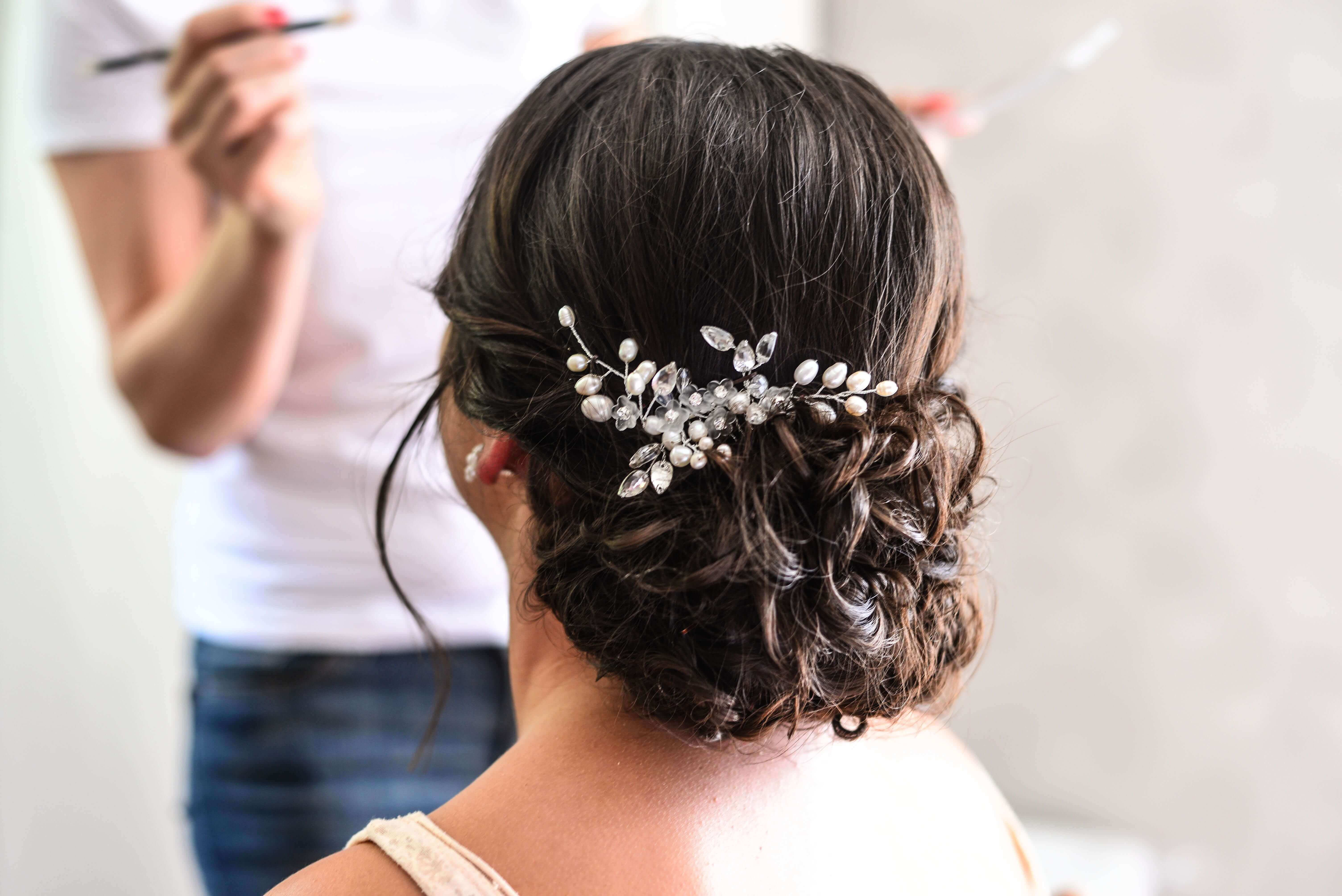 Frisuren Hochzeit
 Hochzeit Frisuren