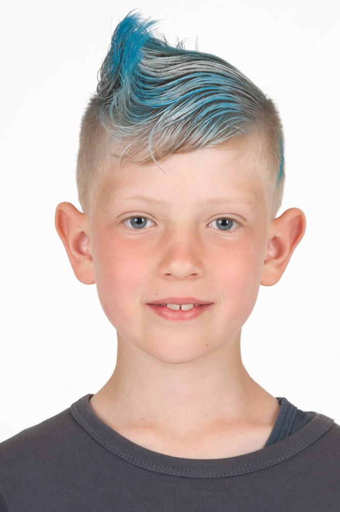 Frisuren Jungen
 Fotos Jungen Frisuren Frisuren im Frisurenkatalog