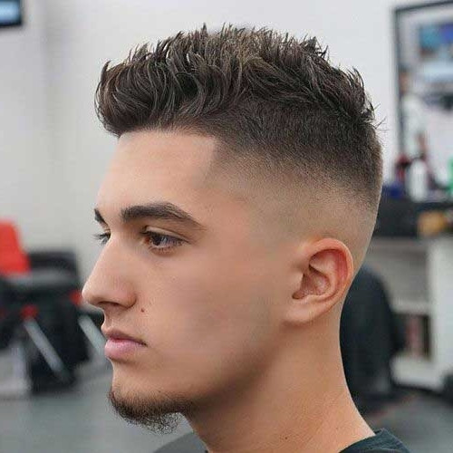 Frisuren Kurz Männer
 Kurz Frisuren Männer 2019 Mann mit Mädchen 2019