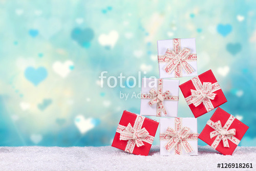 Gebastelte Geschenke
 "Weihnachten selbst gebastelte Geschenke" Stockfotos und