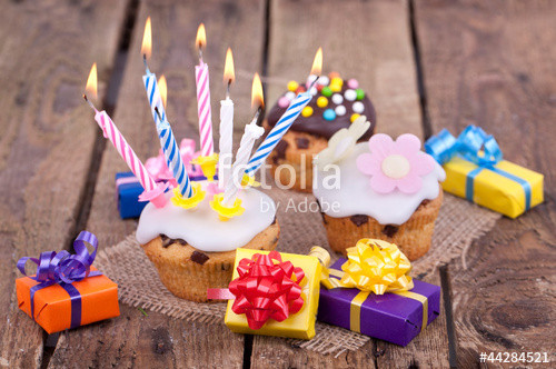 Geburtstagsfeier Bilder
 "Geburtstagsfeier" Stockfotos und lizenzfreie Bilder auf
