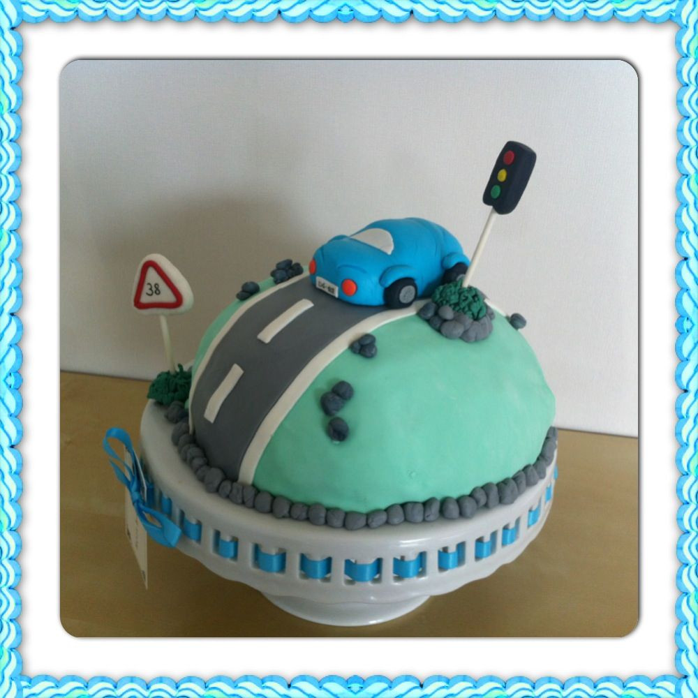 Geburtstagskuchen Fondant
 Geburtstagskuchen Auto aus Fondant