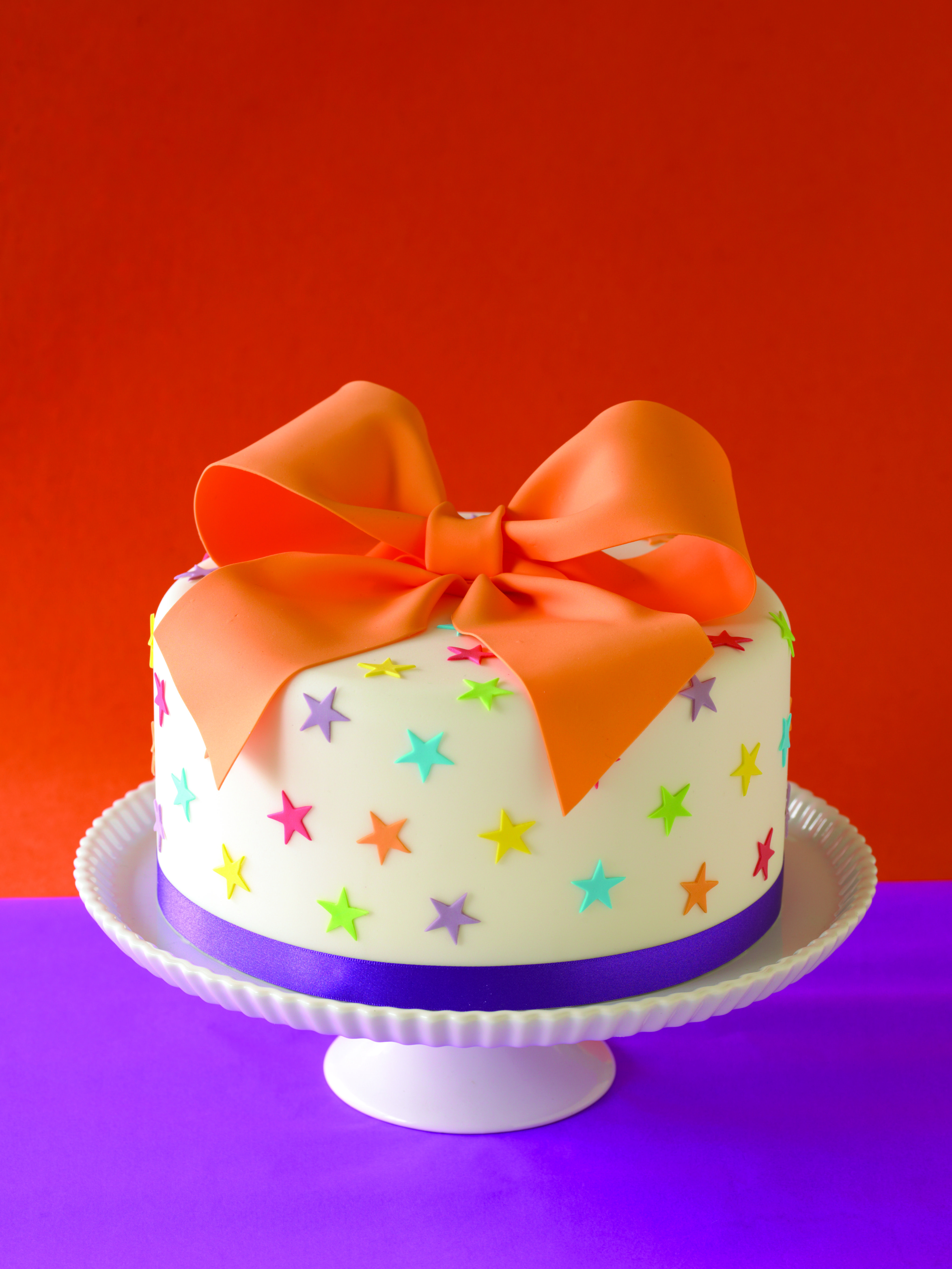 Geburtstagskuchen Fondant
 Sternchen Geburtstagskuchen Tortendekorieren Sternchen