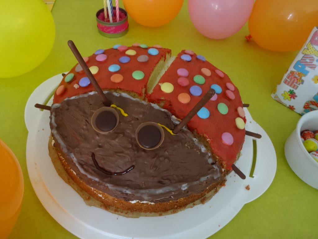 Geburtstagskuchen Für Kinder
 Geburtstagskuchen für Kinder Marienkäferkuchen mamajournal