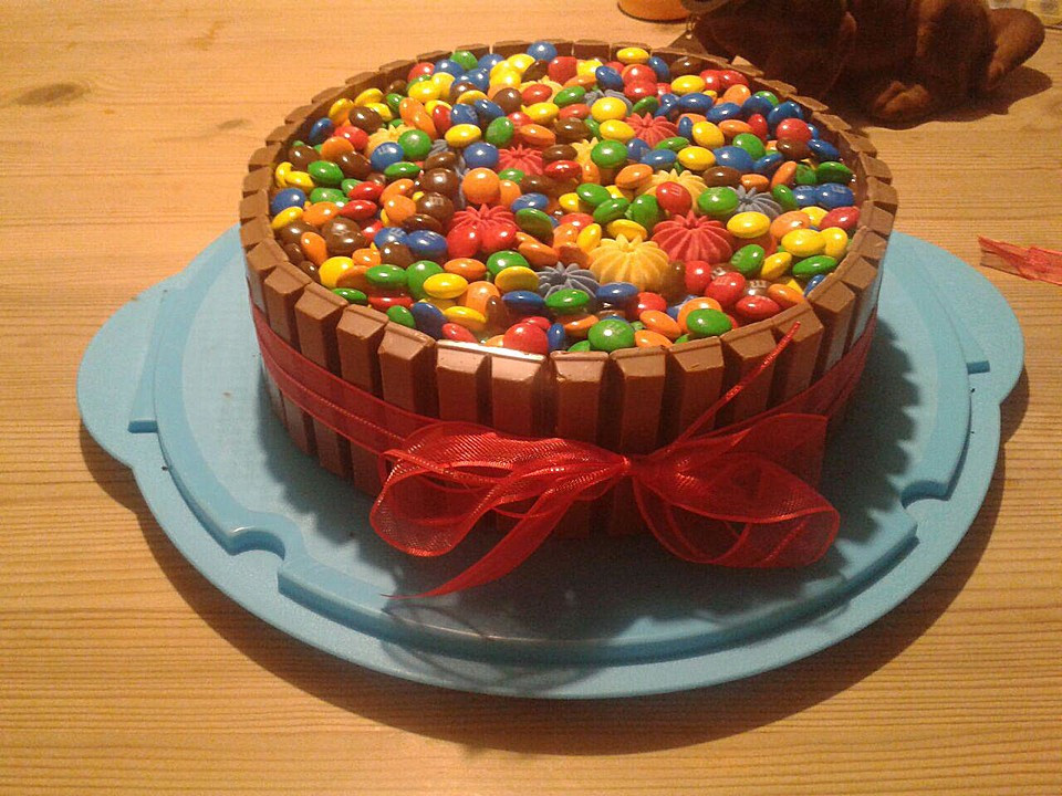 Geburtstagskuchen Kitkat
 KitKat Torte von Keksssiii