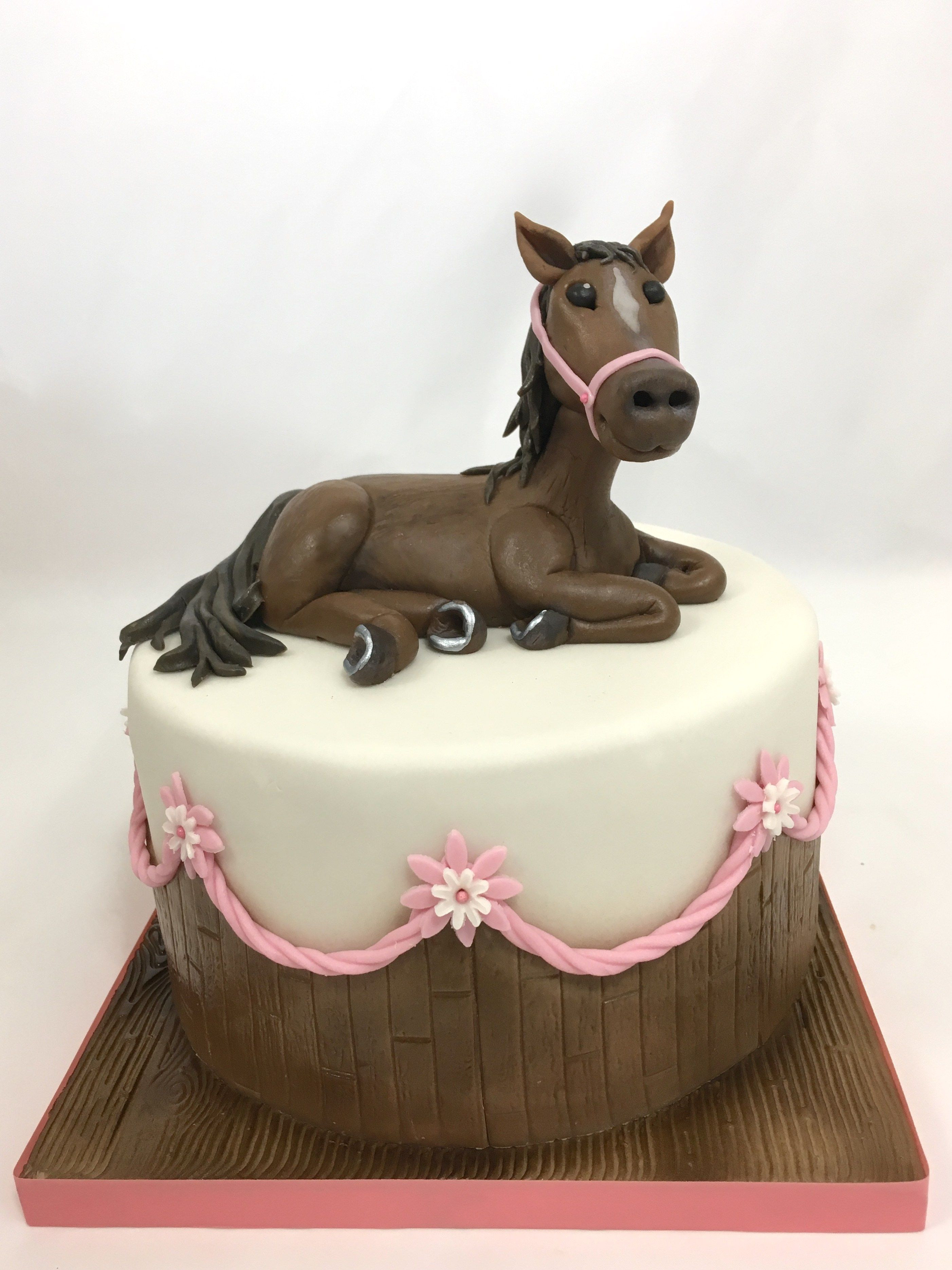 Geburtstagstorte Pferd
 Horse Cake Pferde Torte easy einfach Braun brown