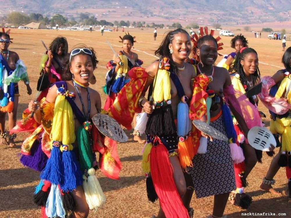 Geburtstagswünsche Nackte Frauen
 schwarz afrikanische nackte Frauen Das Bilder Foto und