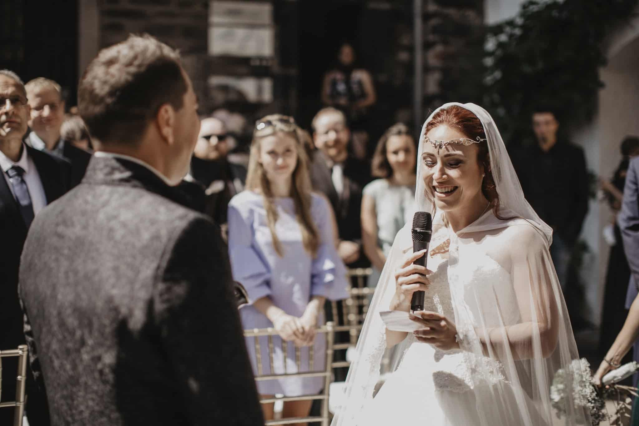 Gelöbnis Hochzeit
 Freie Trauung im Schloss Liebieg – HERR DER RINGE